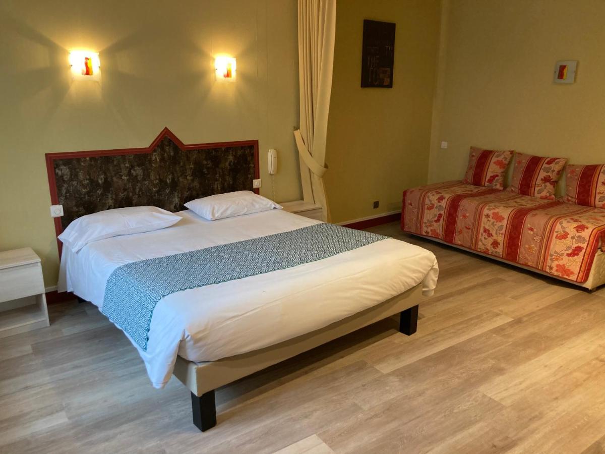 Hotel Le Bon Laboureur ラ・シャリテ エクステリア 写真