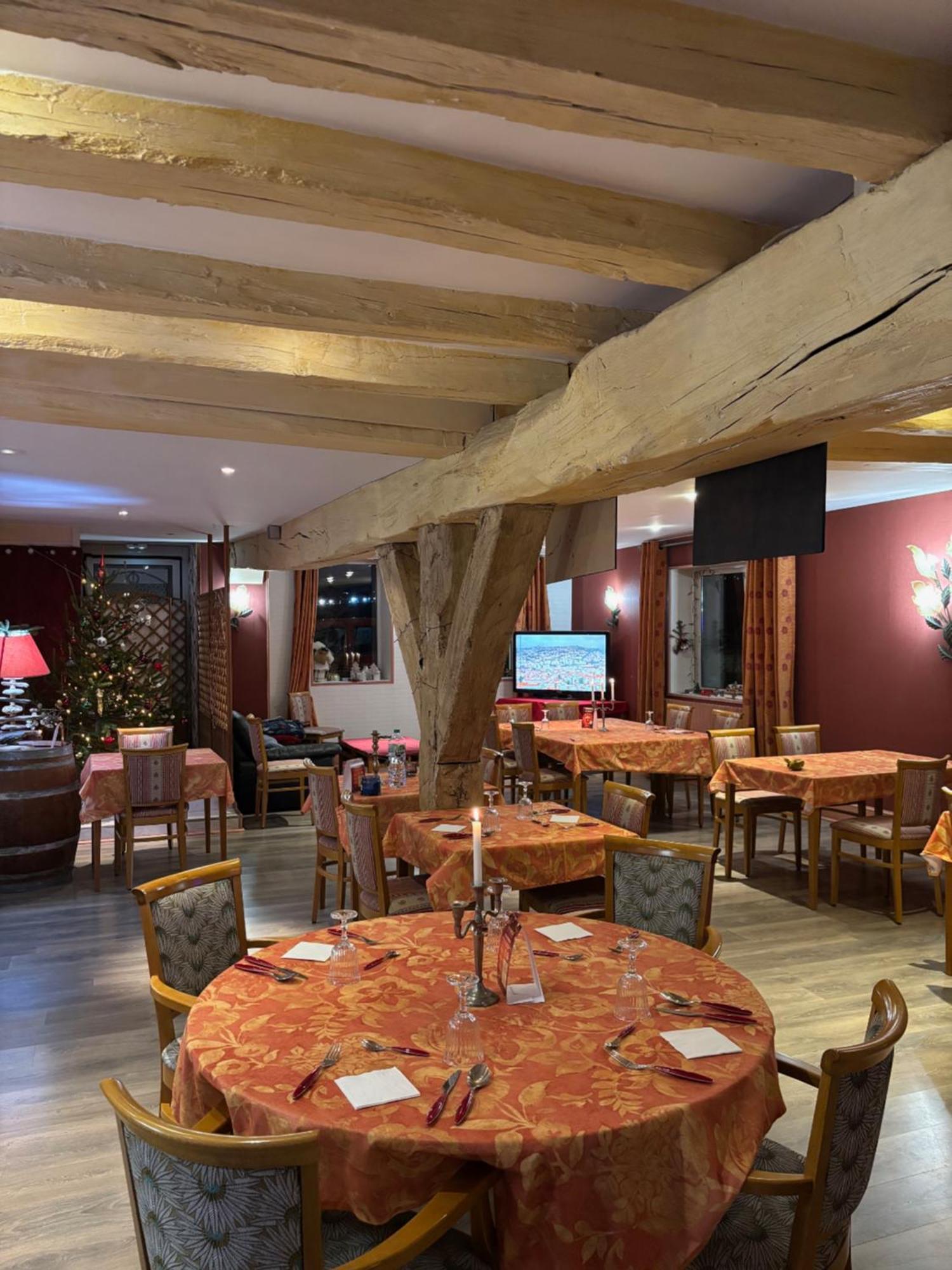 Hotel Le Bon Laboureur ラ・シャリテ エクステリア 写真