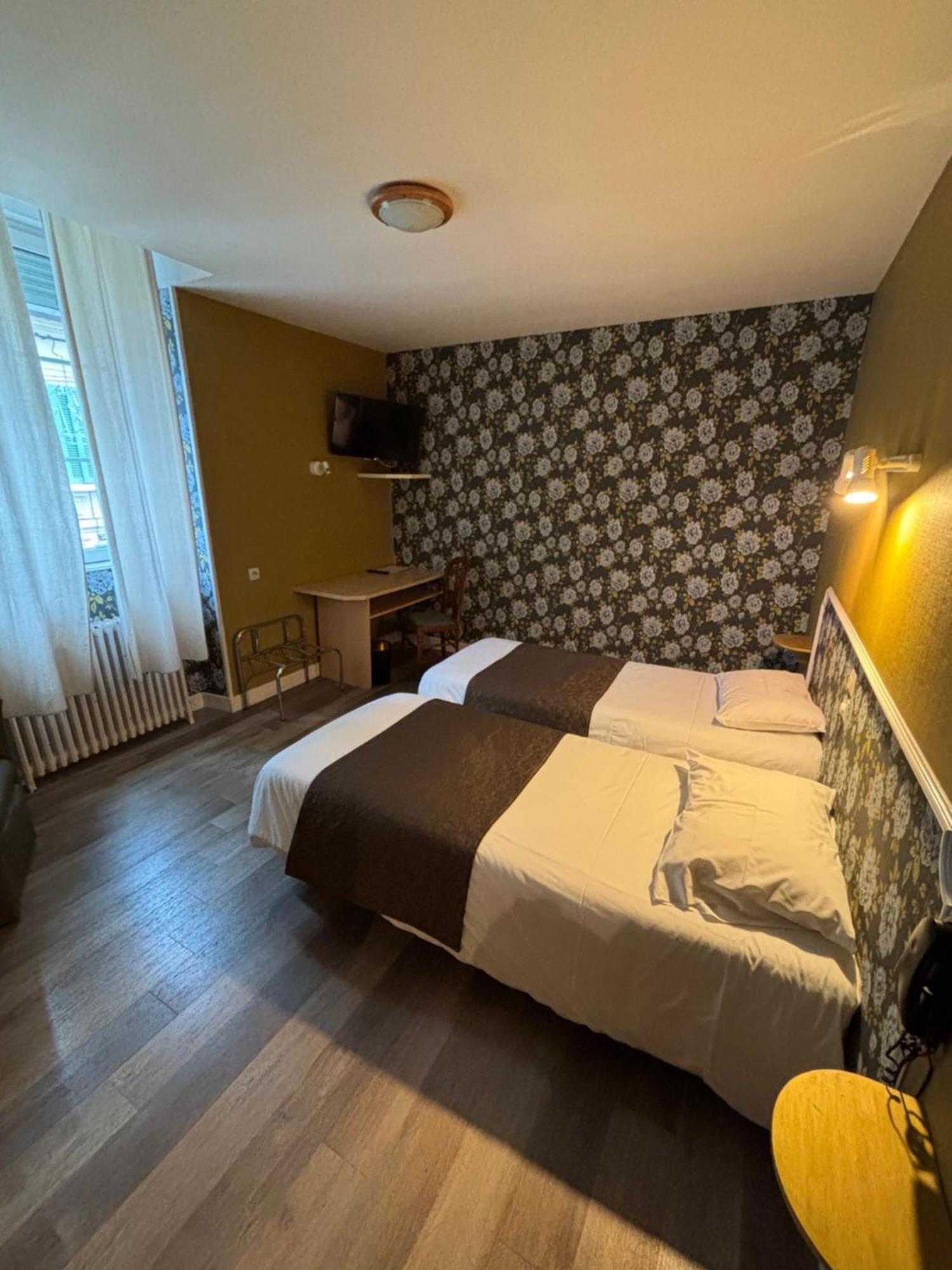 Hotel Le Bon Laboureur ラ・シャリテ エクステリア 写真