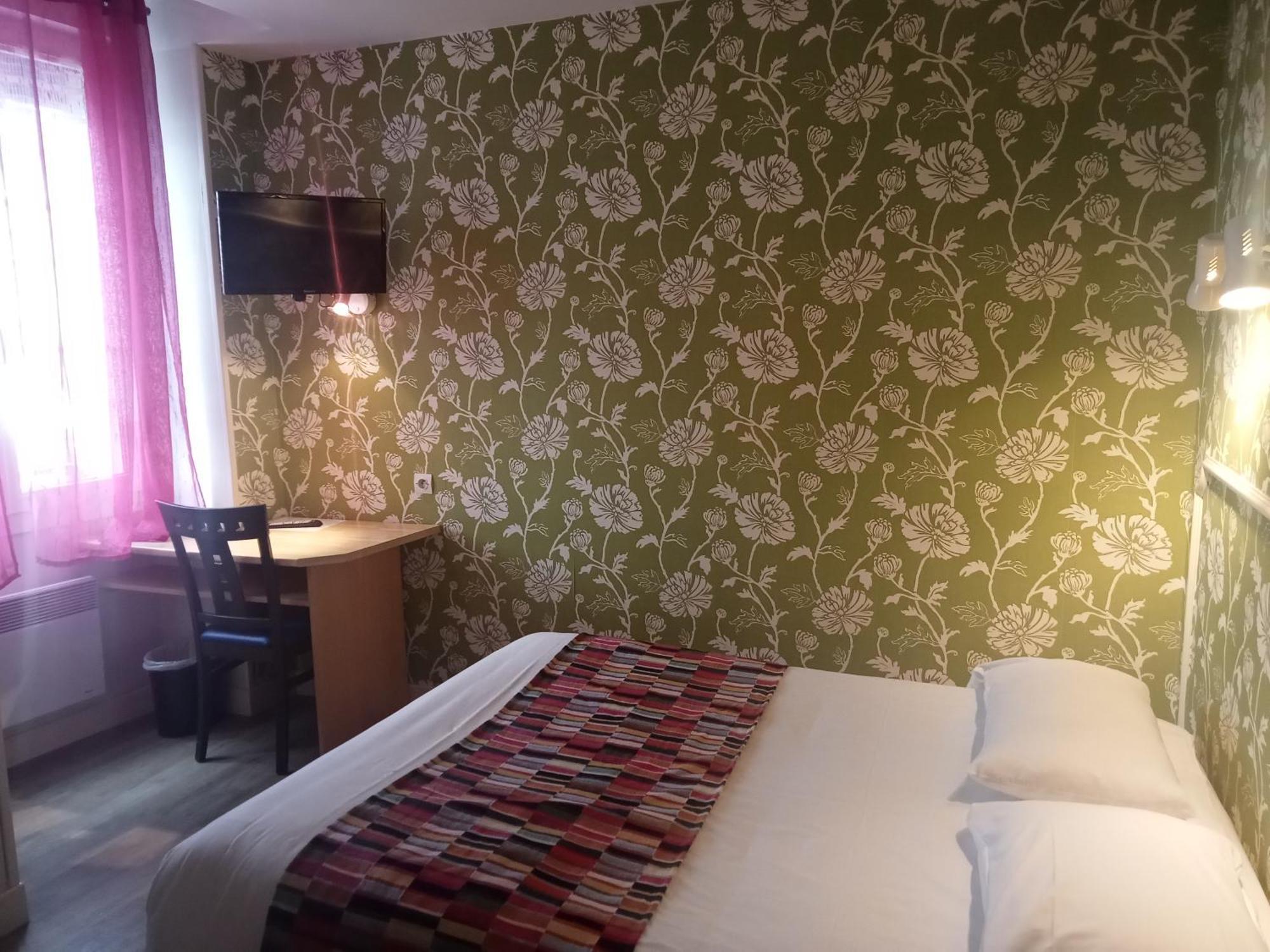 Hotel Le Bon Laboureur ラ・シャリテ エクステリア 写真